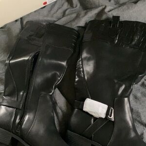 St. John's Bay Black Mid-Calf Heeled Boots